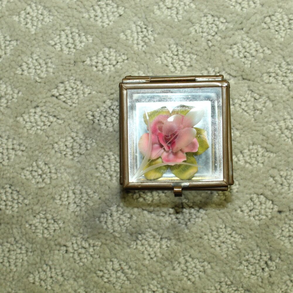 Vintage 2"x 2" Footed Brass Metal & Etched Glass Diorama Box with Ceramic Flower